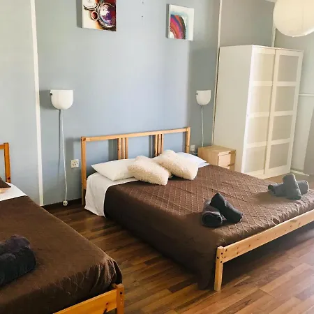 Point Elyseum Apartment *