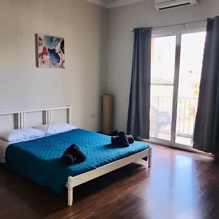 Point Elyseum Apartament San Ġiljan